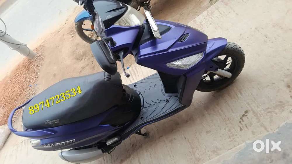 MAESTRO 125cc new condition scooty all papers work ok