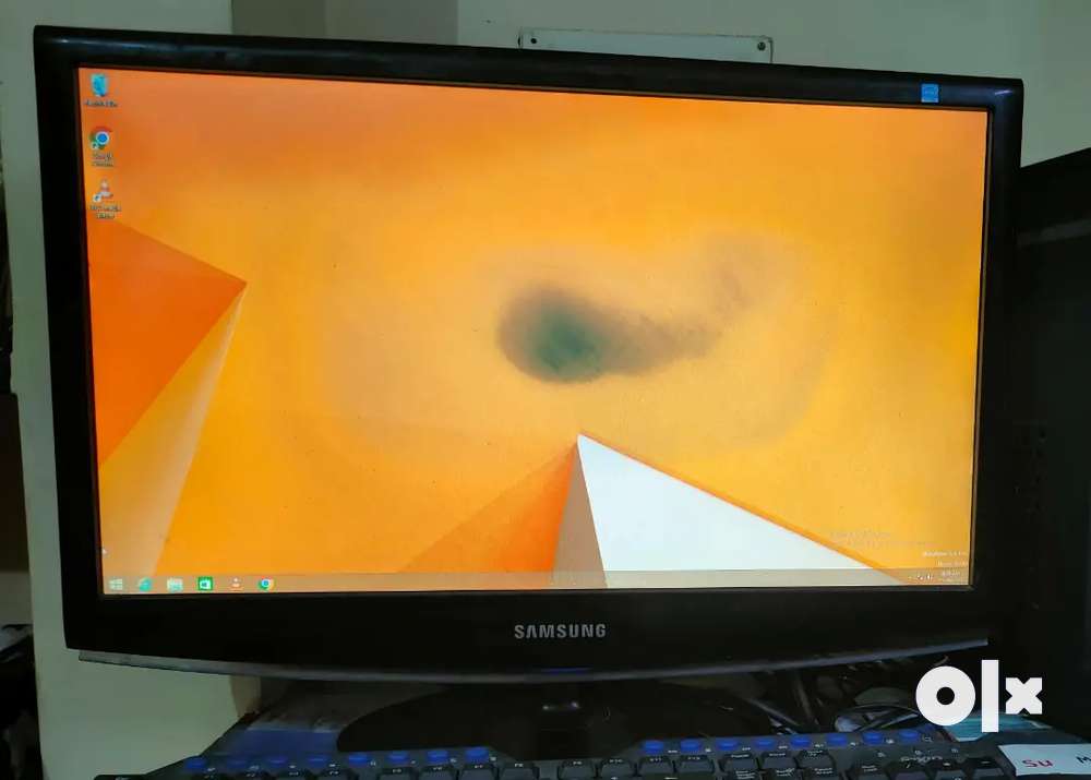 Samsung monitor 22 inch working condition