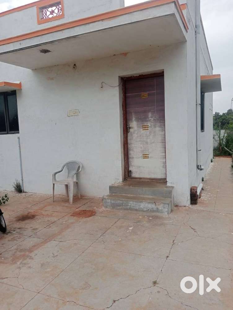 For Sale – East Facing 2BHK House with Car Parking