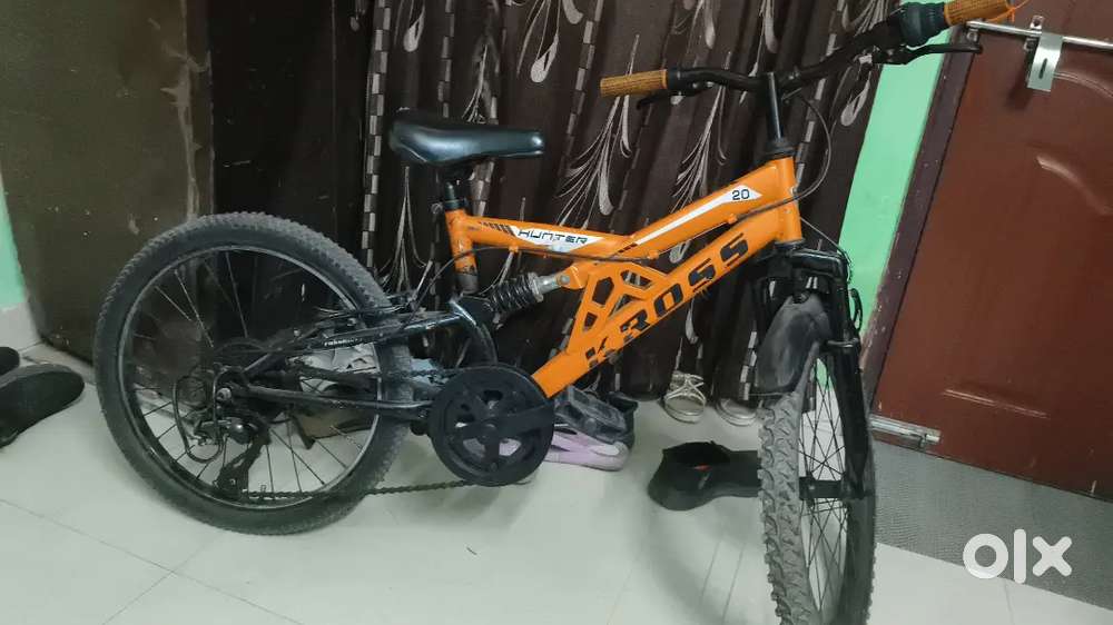 Kross ki hunter cycle ha 10 saal ke bacche aram se chala skta ha