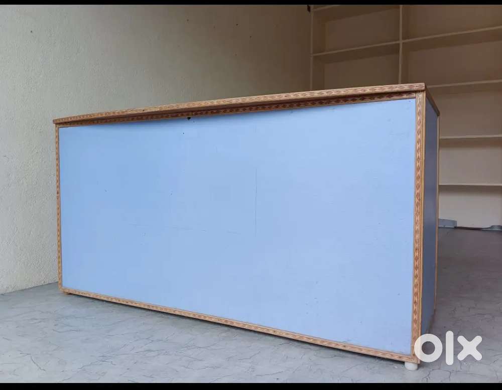 Counter table
