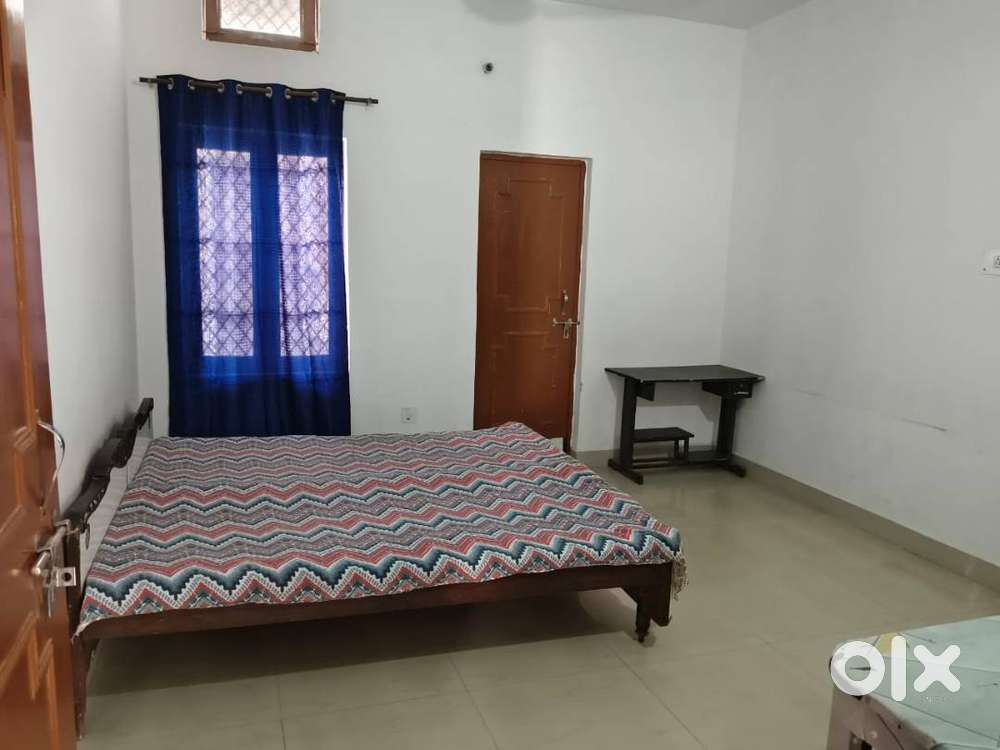 2BHK, Furnished House-Fist floor @ Decent Rent