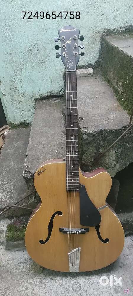 Guitar 1800 rs
