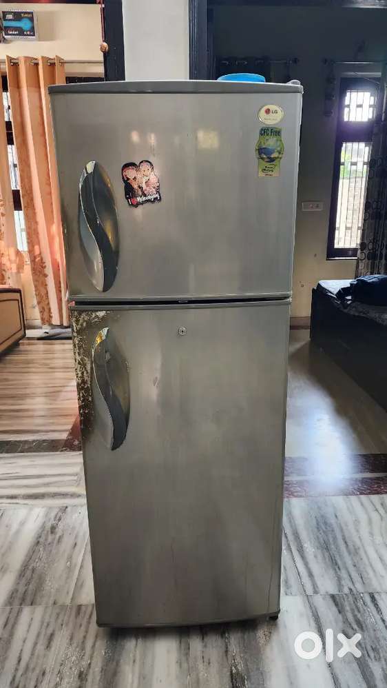 Double door LG Fridge 280 L for sale