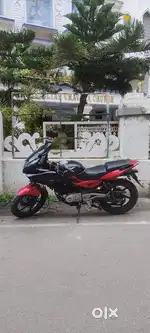 Pulsar 220 F well maintained