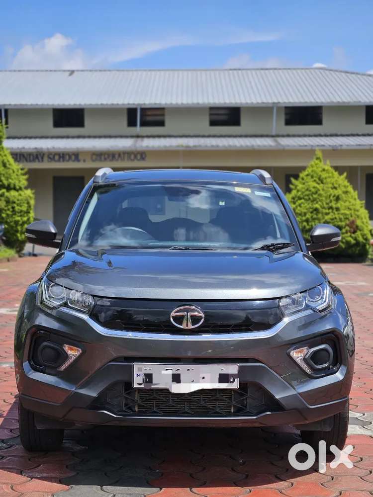 2023,24 Tata Nexon XMS
Single owner 
Petrol 
Manual 
16000KM only