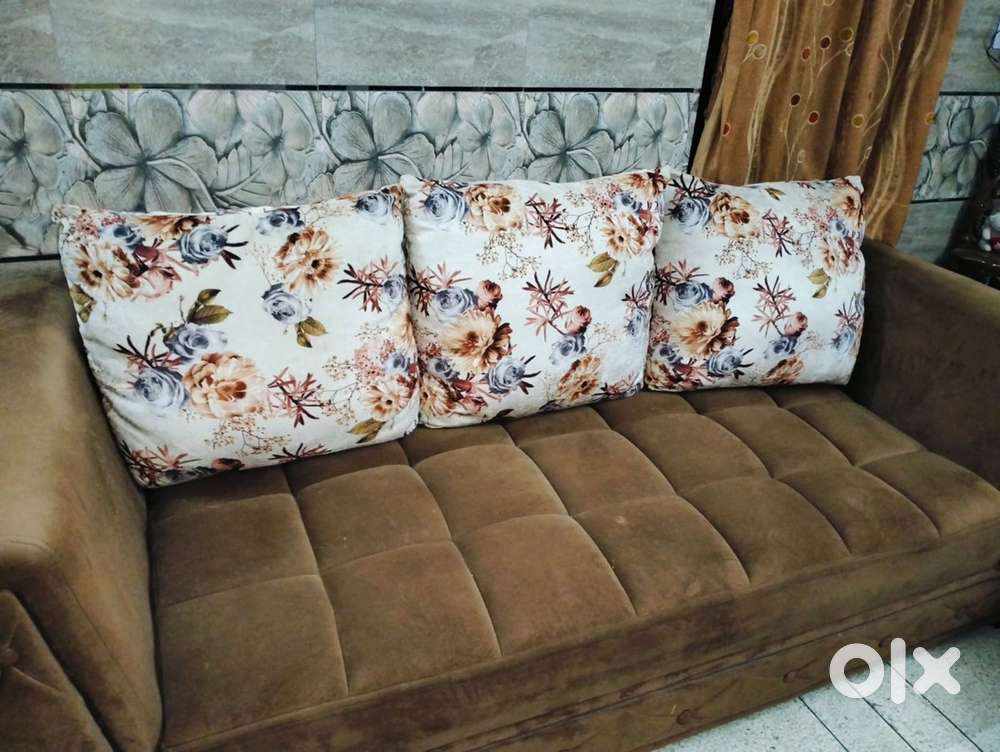 Sofa 5 seater good condition