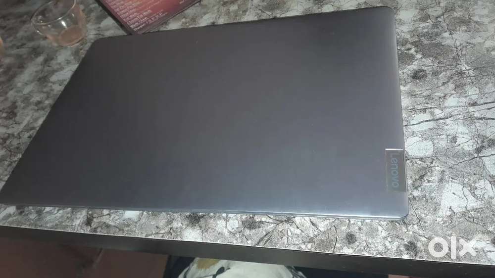 Lenovo rizen 7 5700U