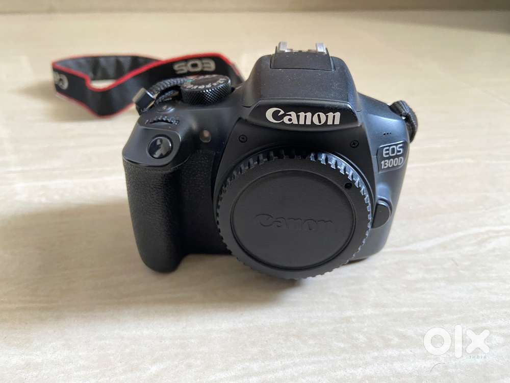 Canon 1300D DSLR in flawless condition