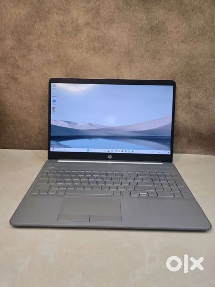 HP 15s laptop ryzen 5 5500u 512 gb ssd 8 gb ram