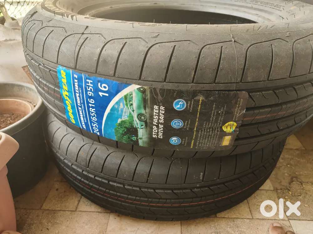 SUV tyre 205/65 R 16
