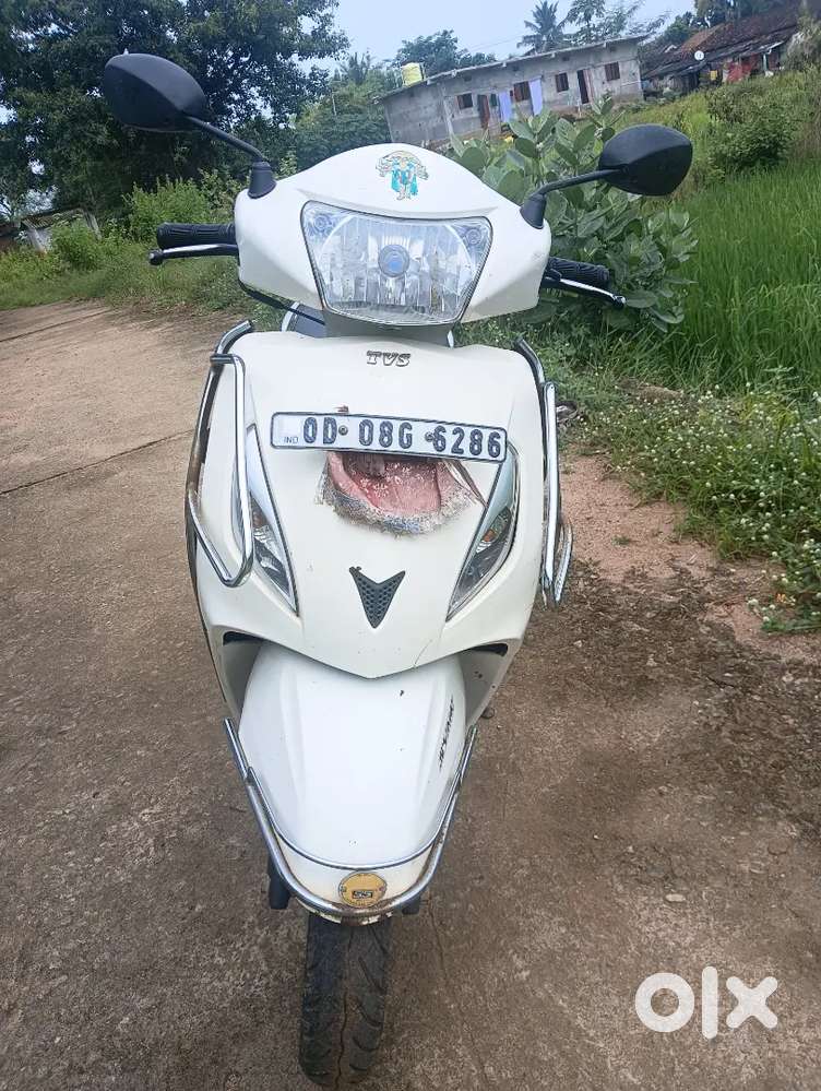 Jupiter Urgent Sell Good condition and well maintained Scooty for sale