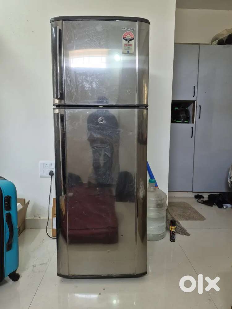 Fridge and washing machine