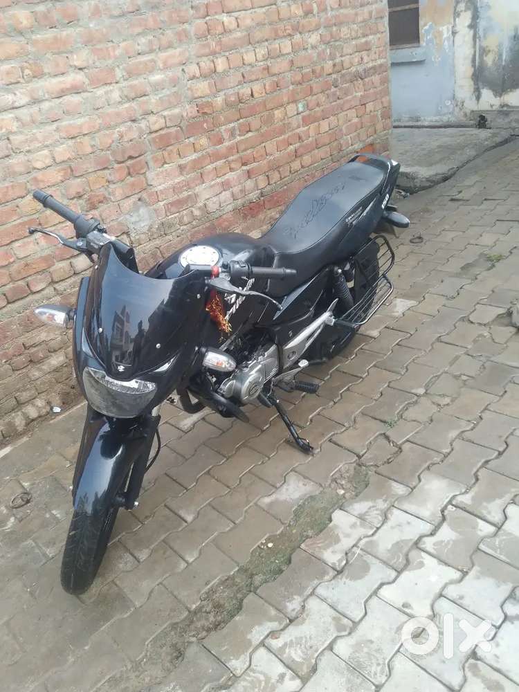 Bajaj pluser 150