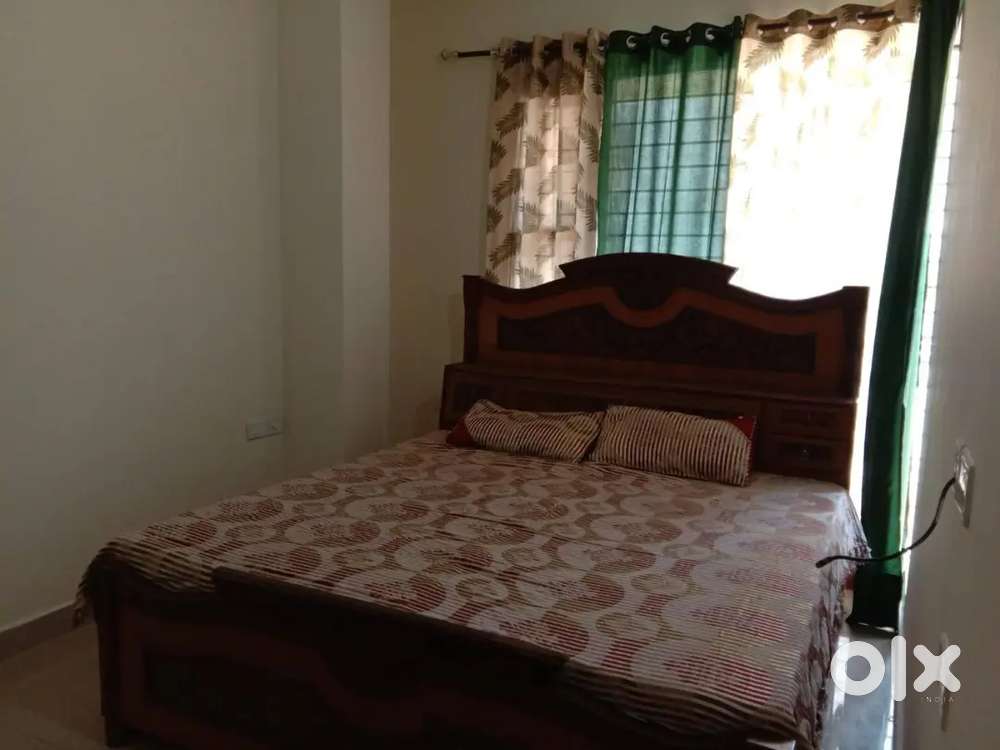 1 bhk semi furnished with fans . Inverter . RO.soafa