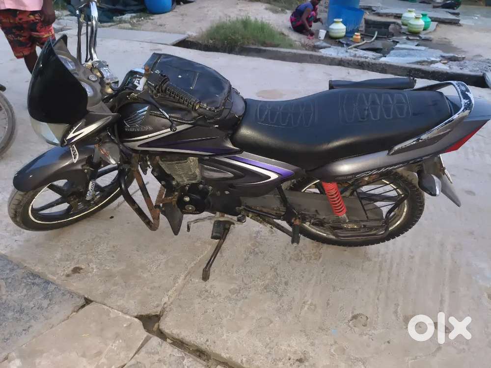 CB Shine 125, BS 4 Milege 45 to 50 klm