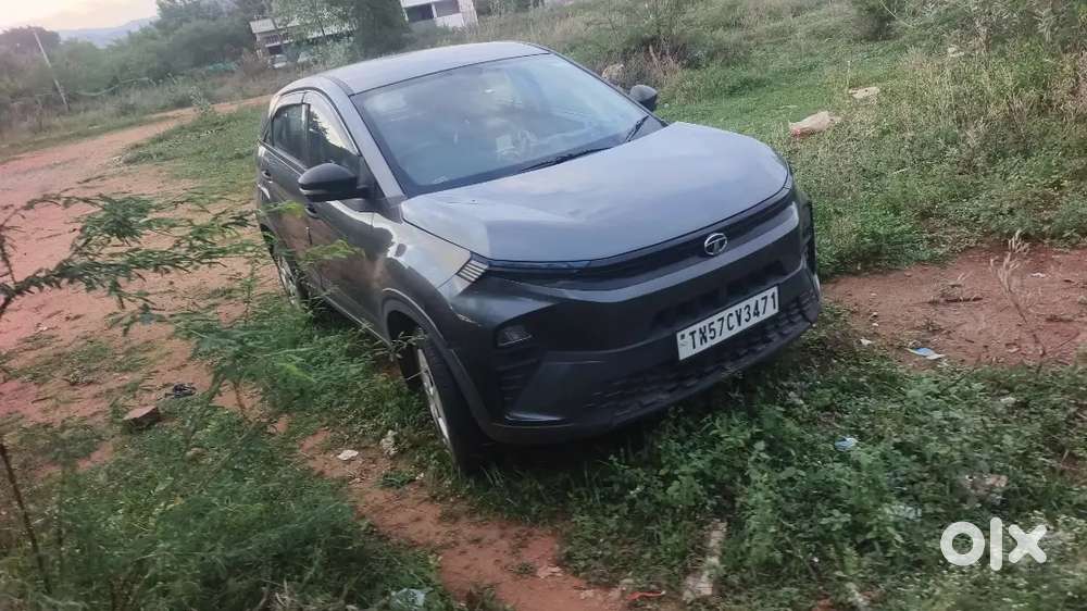Tata Nexon 2023 Petrol 17000 Km Driven showroom condition