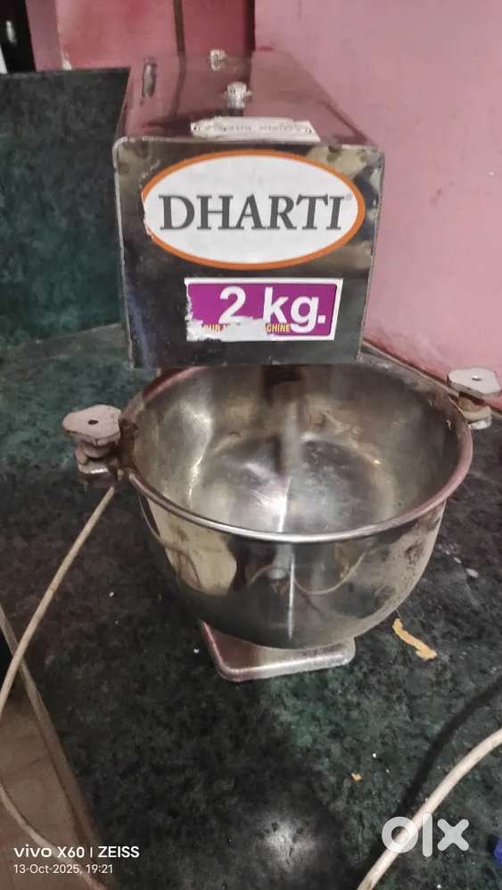 Flour machine