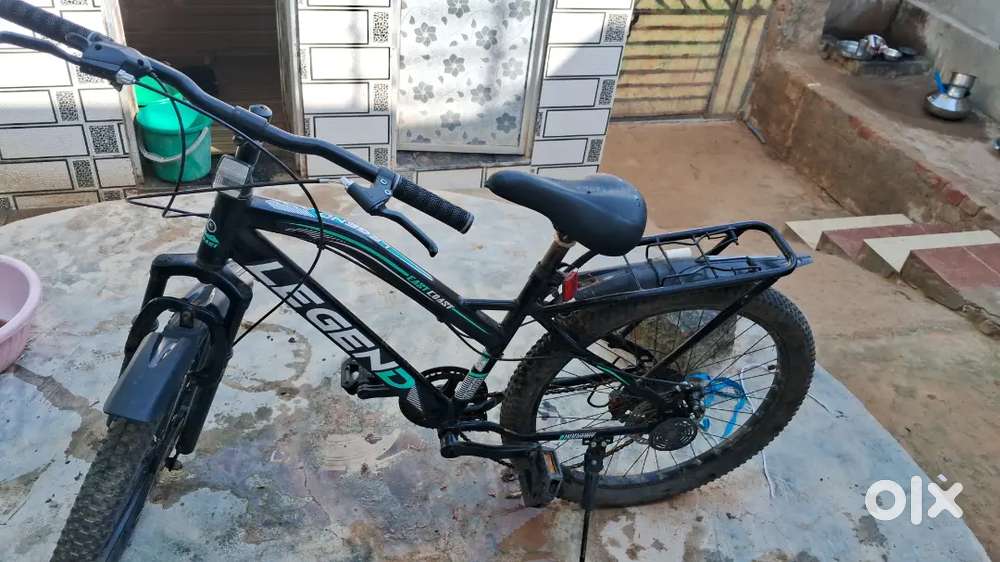 एकदम न्यू  बाइसिकल