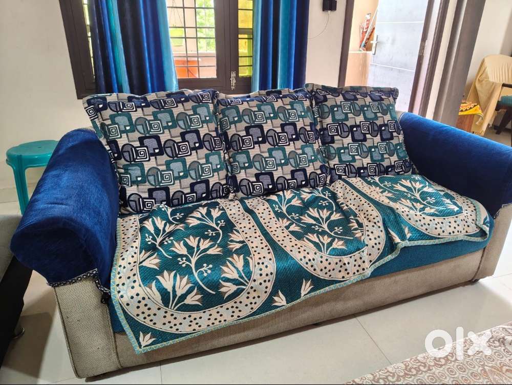 Sofa & TV stand for sale