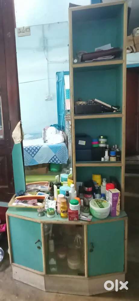 Dressing table urgent sell@1500/-