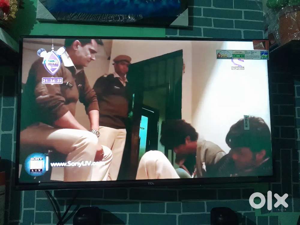 Ld tcl 32 barnd new box