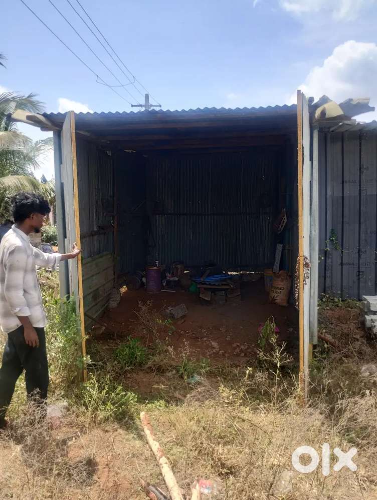 Car shed for rent @ just 600 per month in kinathukadavu