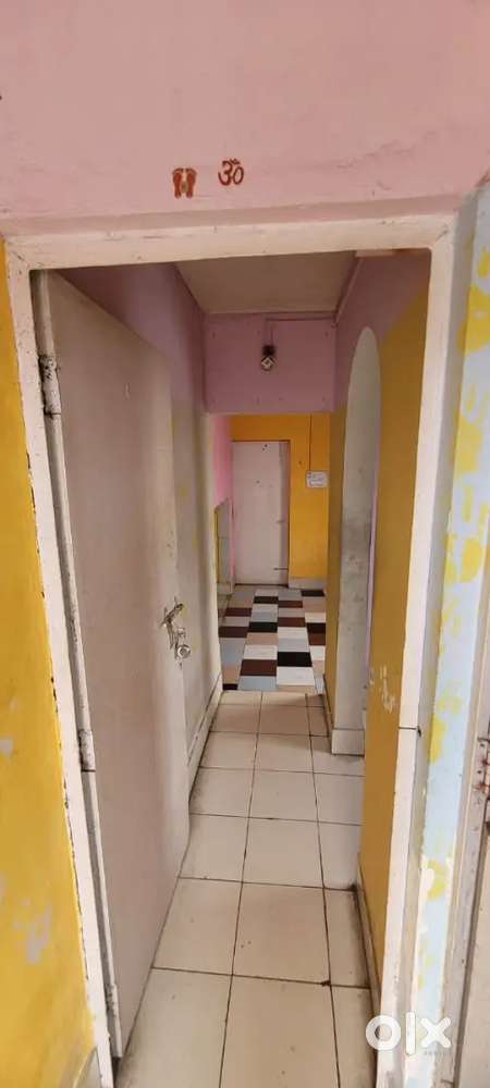 Couple frindly near down town hospital single  room