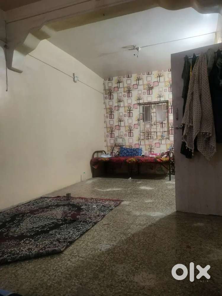 Need female roommate