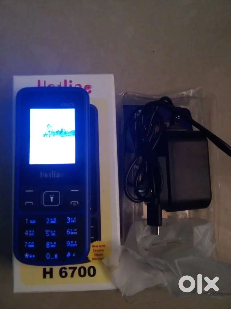Brand new hotline amaze H6700 keypad phone