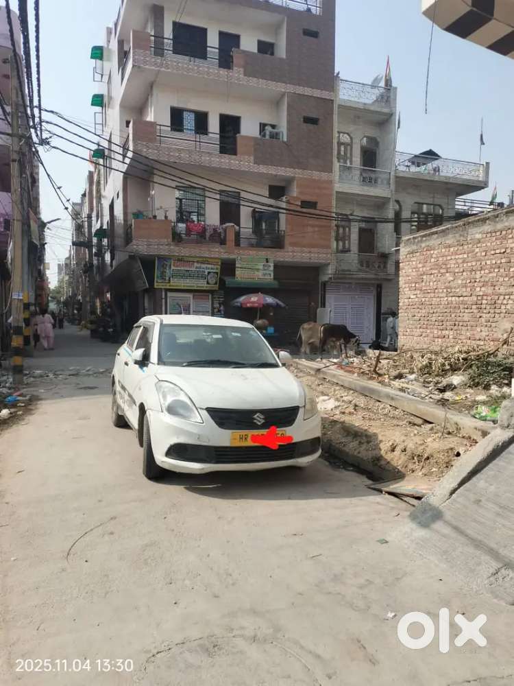 50 = 50 pe uber me dzire chalani h