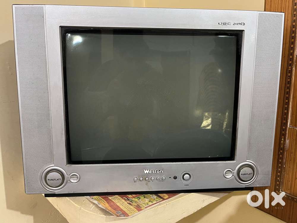 WESTON Tv in very good condition with original remote control.