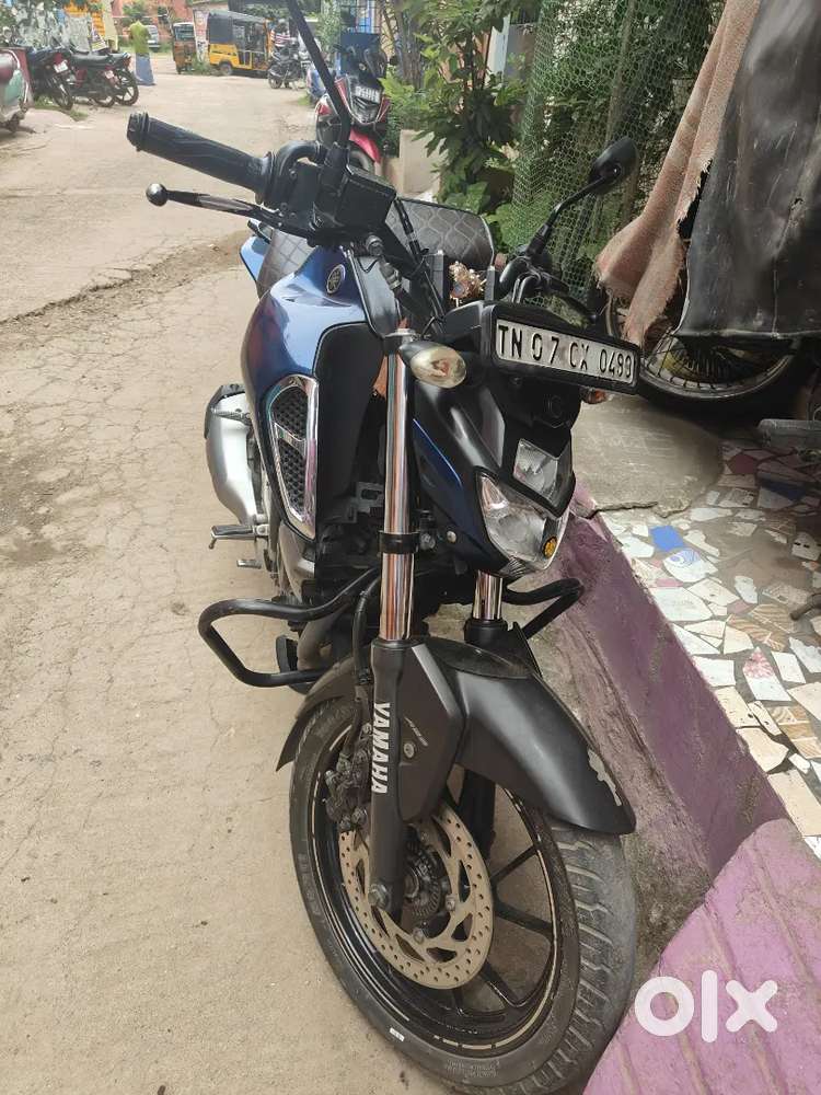 For Sale: Yamaha FZS 2021, Single Owner, Insurance valid till 2026.