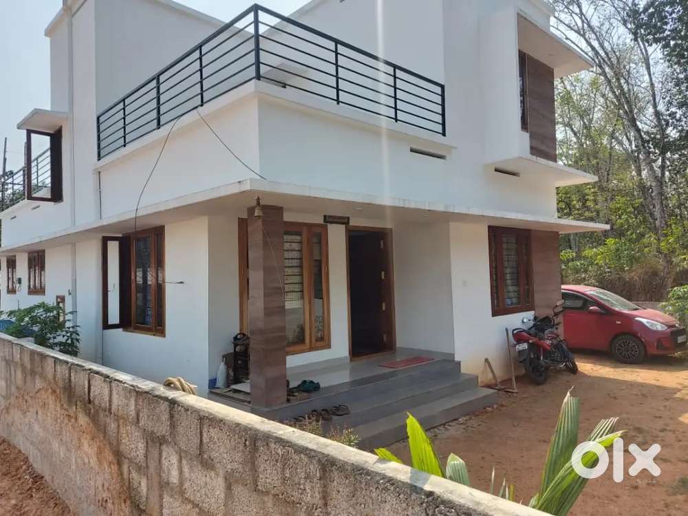 Urgent Sale 6 cent plot with 3BHK