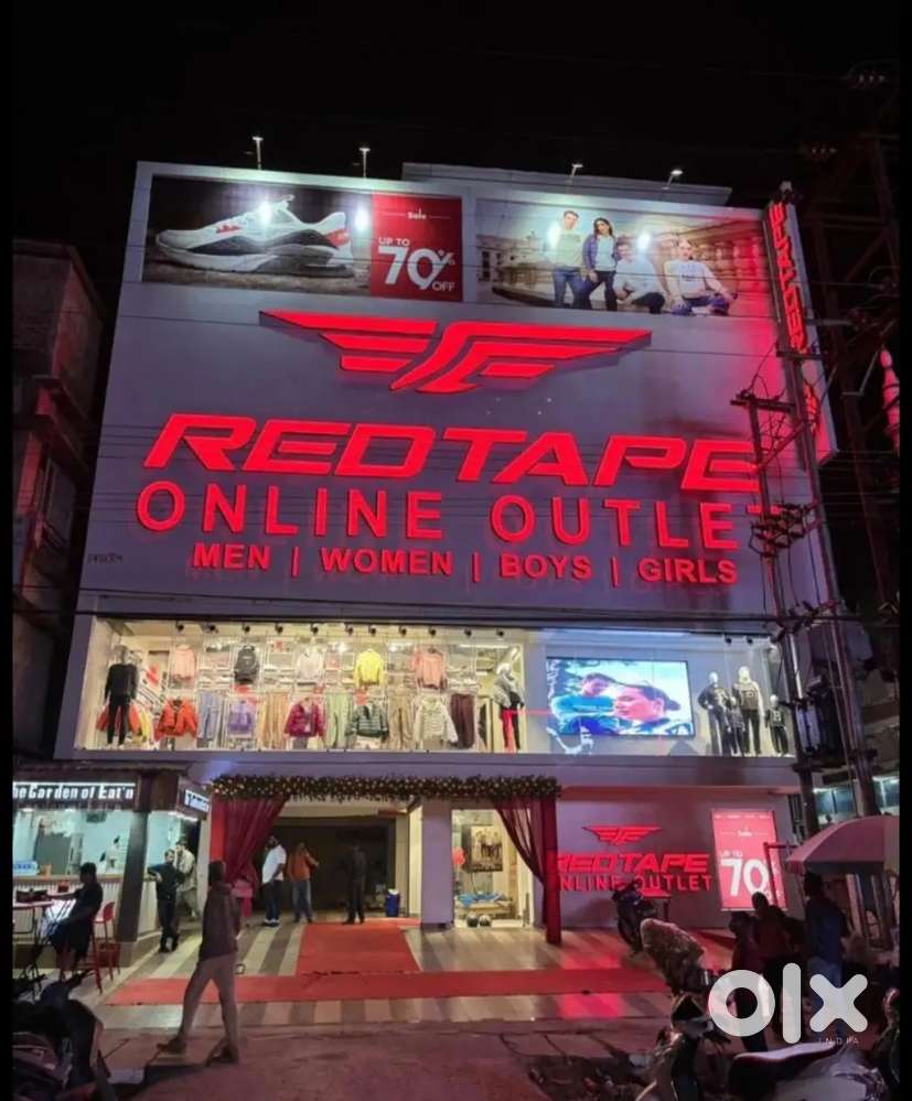 NEW STAFF NEED शोरूम / BOYS GIRLS BOTH NEED