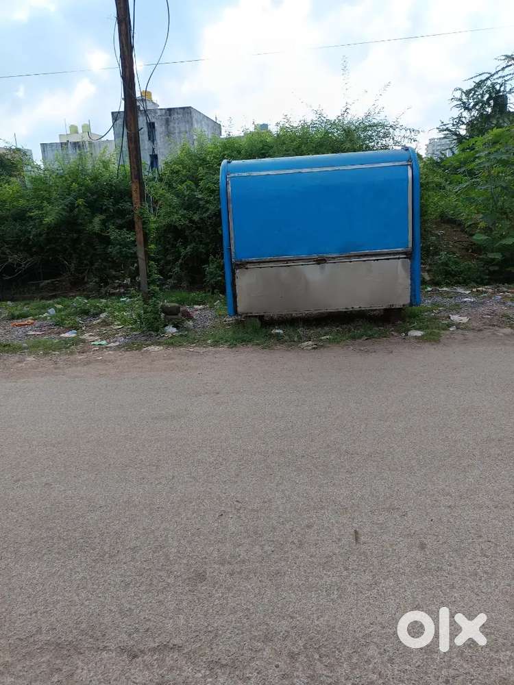 Fast food banne wala chahiye sam time 4 baje se 10 baje tak