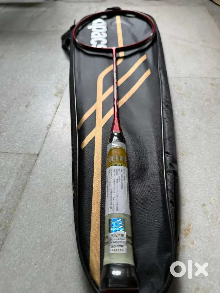 Badminton racket brand new