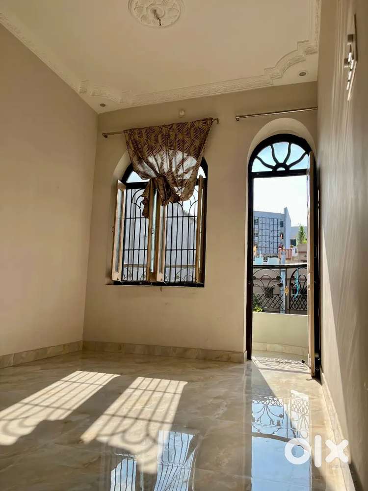 2 BHK Flat for Rent Behind Reliance Digital/ Physics Wallah Mithanpura