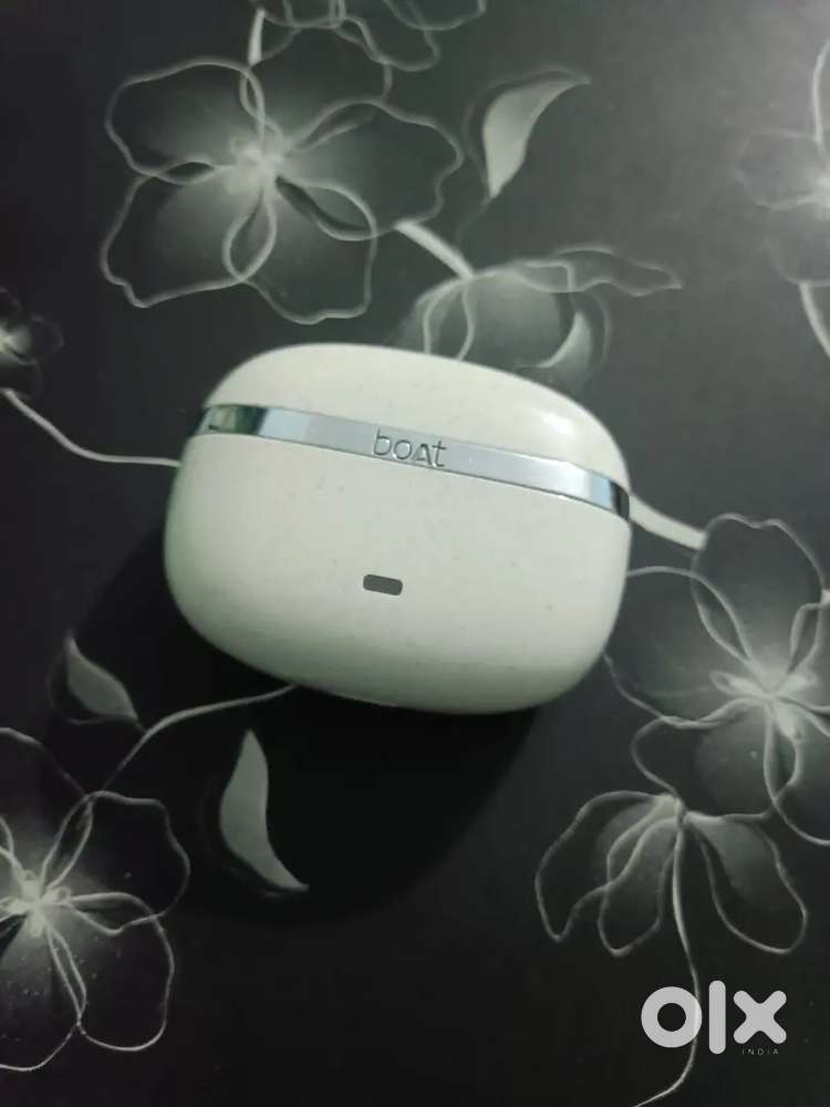 Boat ear phones