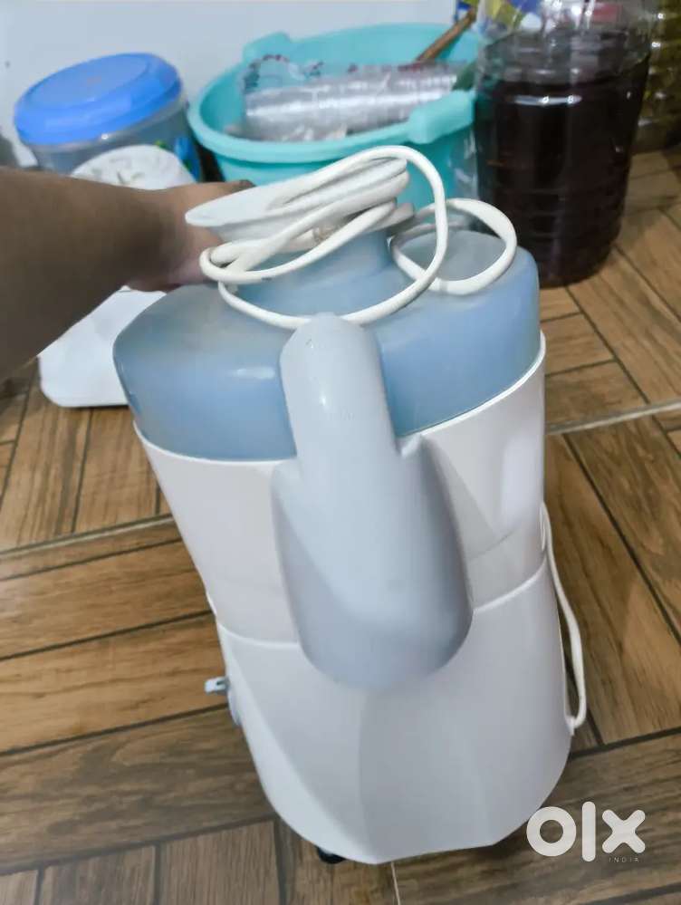 Electric juicer for all fruits and vegetables.