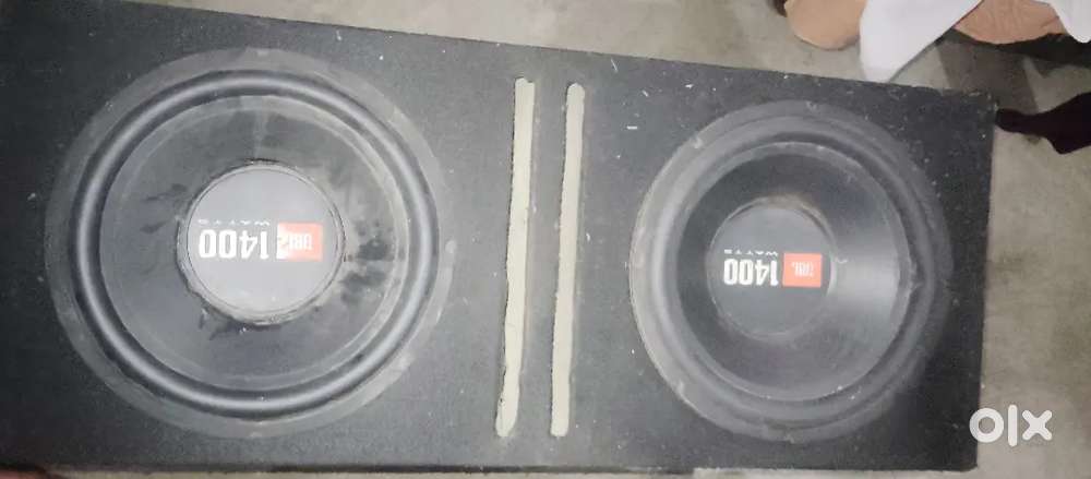 2 jbl woofer 2 amplifier 4 speaker