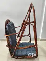 Basket swinging chair