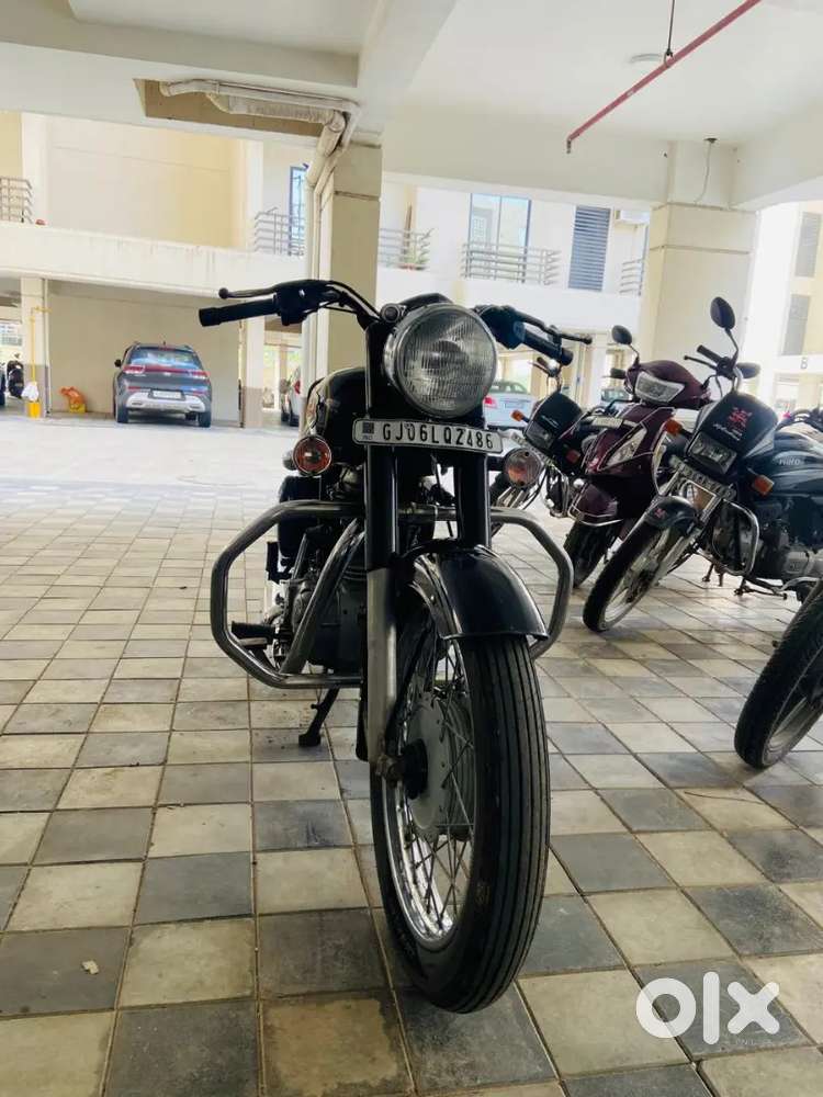 Royal Enfield Bullet - 350 Standard Model, single handed used.