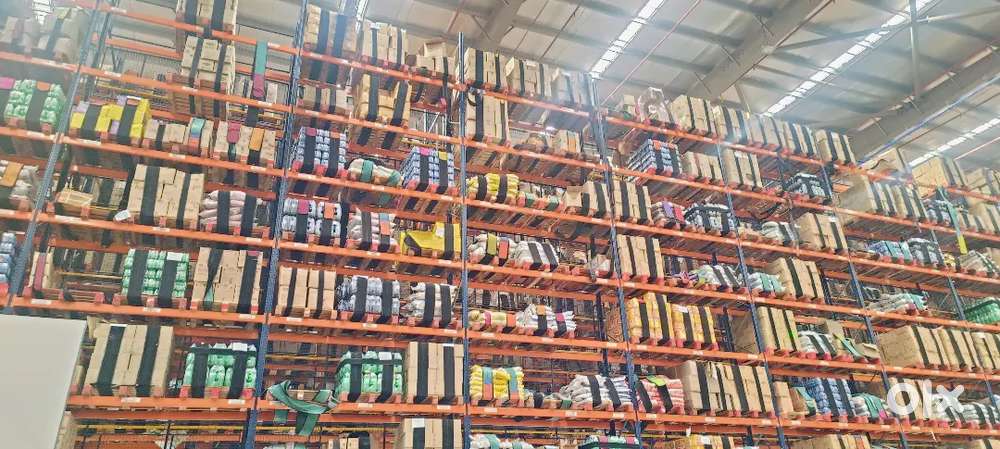 Picker and packer, loding and unloading