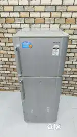 Samsung 250 litres stabilizer free with auto defrost model double door