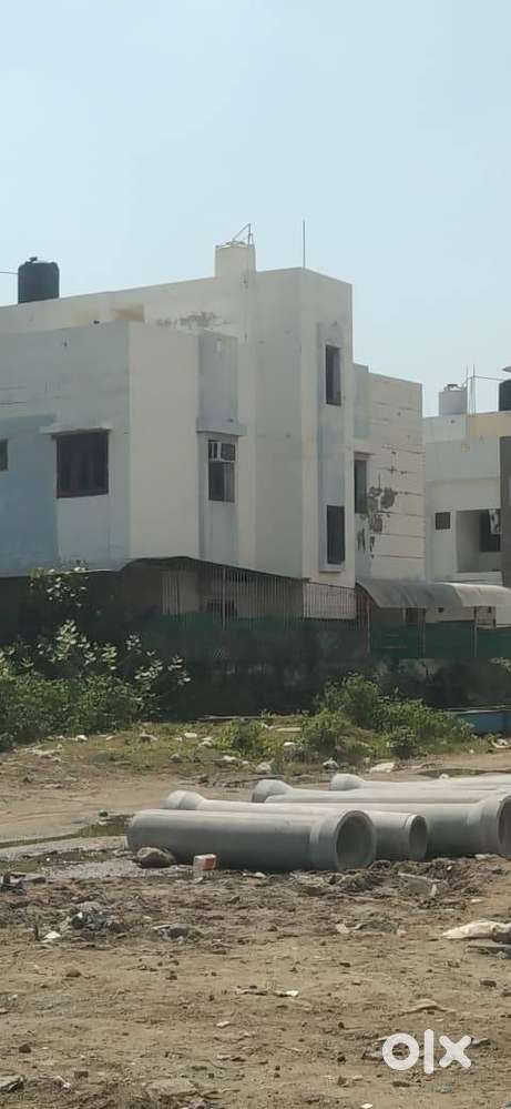 (CODE S-1580)2BHK RO-HOUSE DUPLEX NR.BHAWANS PARTY PLOT,WAGHODIA ROAD.