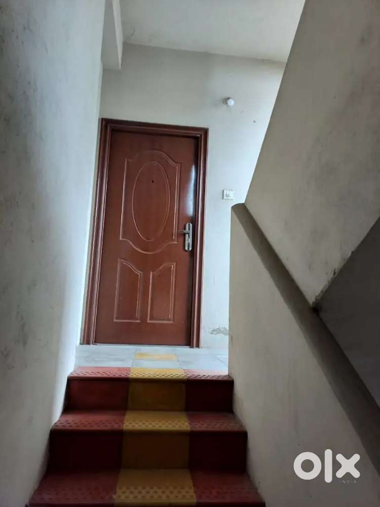 Urgent requirement for Independent flat room sharing girl rent 3250