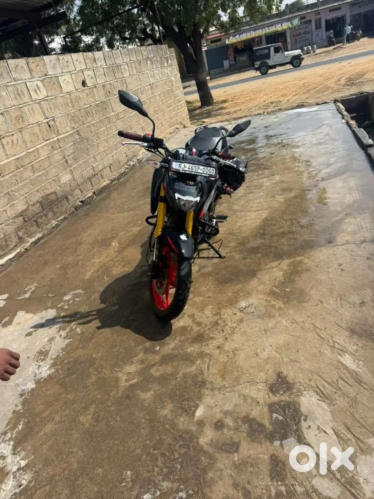 Good condition 16000 km with service record