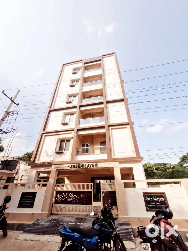 LOW BUDJET HIGH SFT FLATS AVAILABLE IN GOPALAPATAM