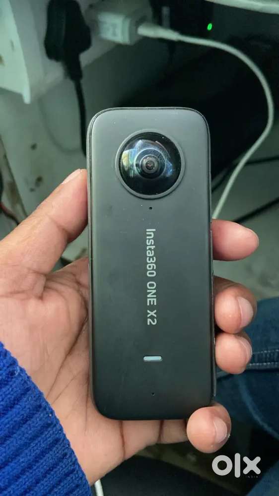 Insta 360x 2 camera